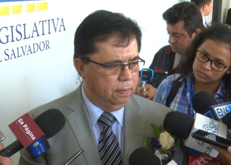 Lorenzana:”La transición está detenida por decisión del gobierno entrante”