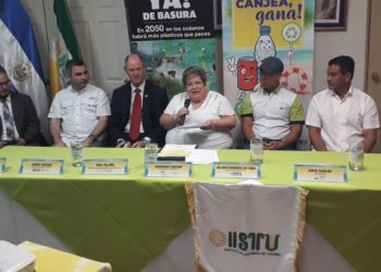 Lanzan campaña para mantener playas libres de basura