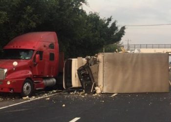 (VIDEO) Accidente de tránsito genera caos en Quezaltepeque