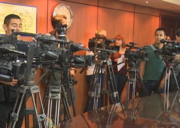 Reporteros sin Fronteras aseguran que libertad de prensa en El Salvador cayó 15 puntos a nivel mundial