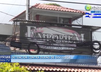 Privan de libertad a 3 jóvenes que se encontraban en barra show Emporium. Uno fue hallado muerto y los otros heridos