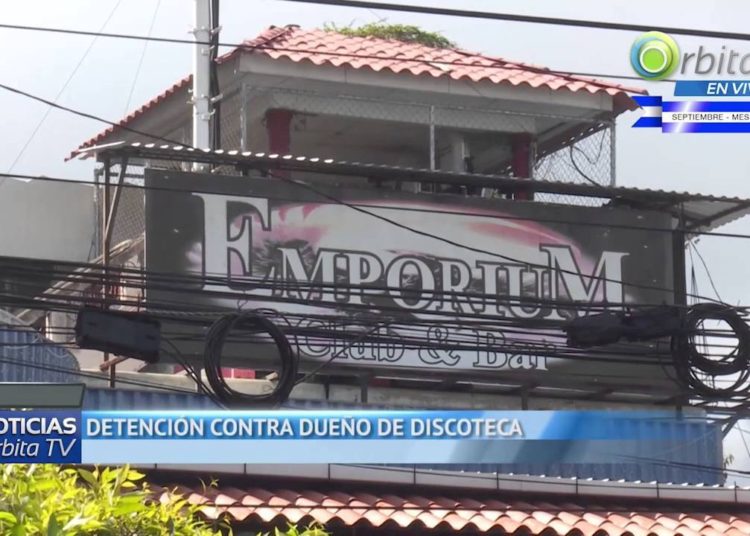 Privan de libertad a 3 jóvenes que se encontraban en barra show Emporium. Uno fue hallado muerto y los otros heridos
