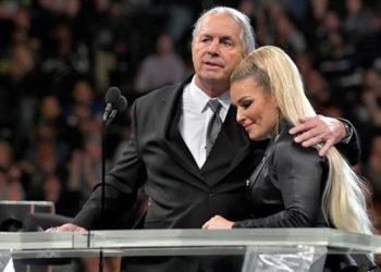 (VIDEO) Un espectador ataca a una leyenda de la lucha libre