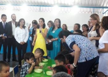 Nayib Bukele va por un retiro digno para maestros y por el rescate del IPSFA