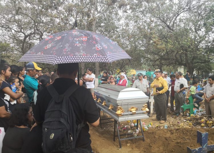 Sepultan en Izalco a cabo de la UMO asesinado en Ayutuxtepeque