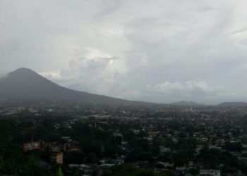 Chubascos aislados en el occidente y zona montañosa central del país