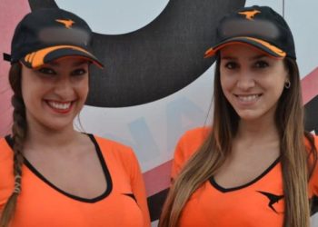 Buscan edecanes con talla de 95 a 100 cm de pecho para el Circuito de Navarra