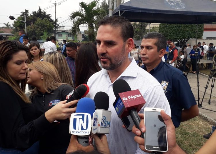 Muyshondt: “Ojalá se haga costumbre que las tomas de posesión se hagan en la plaza Gerardo Barrios”