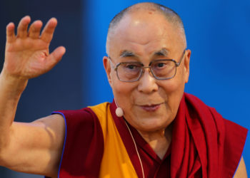 Dalai Lama ingresado en un hospital de Nueva Delhi por infección pulmonar