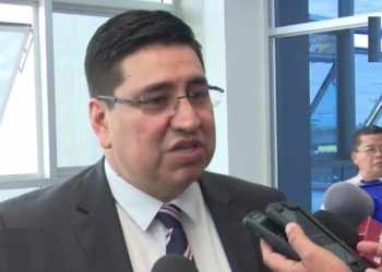 Instalan audiencia preparatoria contra exdiputado Douglas Avilés y su esposa por enriquecimiento ilícito