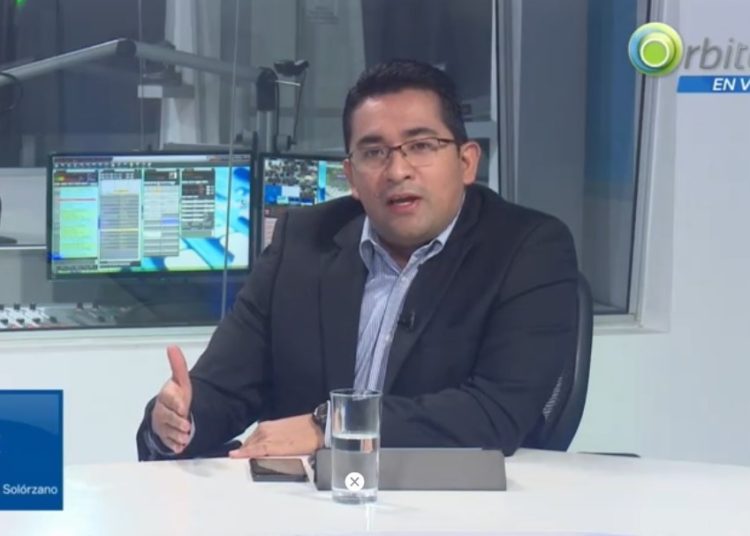 Franklin Martínez: “La dirección del FMLN debe poner un alto a la campaña sucia interna”