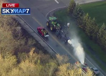 Fuga de gas amoniaco en Chicago envía a unas 37 personas al hospital