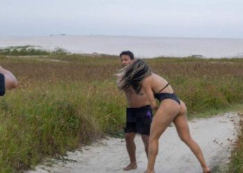 Fuerte golpiza da una luchadora de MMA a un hombre que se masturbaba frente a ella