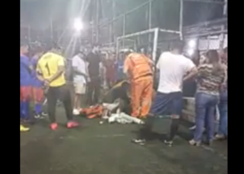 (VIDEO) Hombre recibe pelotazo y muere en canchas del Coopefa
