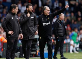 El increíble gesto de “fair-play” del “loco” Bielsa, pidió a su equipo que se dejase marcar un gol