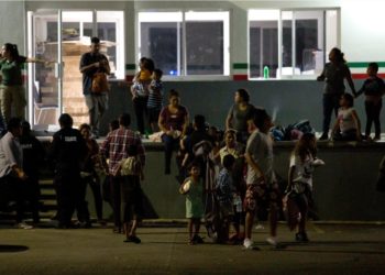 Más de mil migrantes se fugaron de una estación migratoria del sur de México