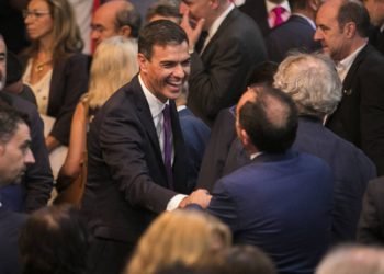 El PSOE gana las elecciones y la izquierda se impone en España