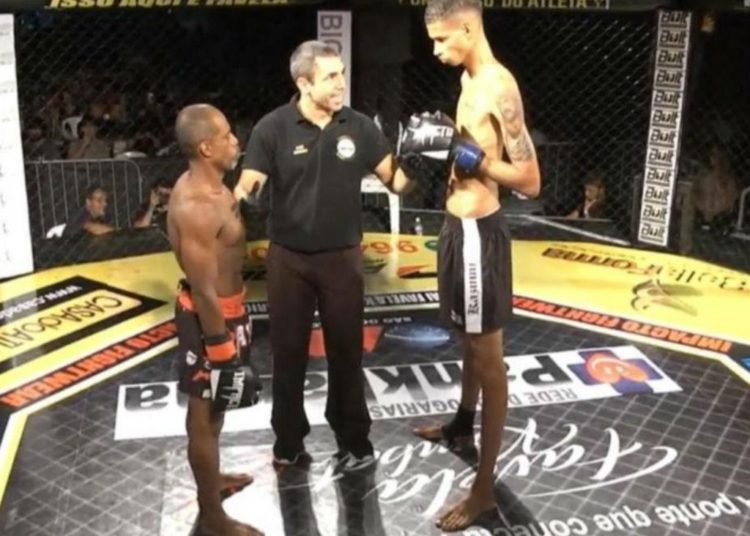 «David contra Goliat» la desigual pelea de boxeo patada