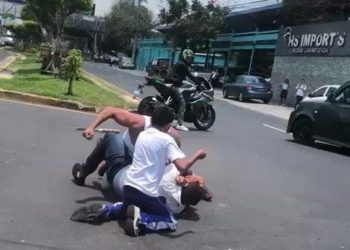 FGR de oficio investiga a hombre que propinó paliza a taxista en el bulevar Constitución