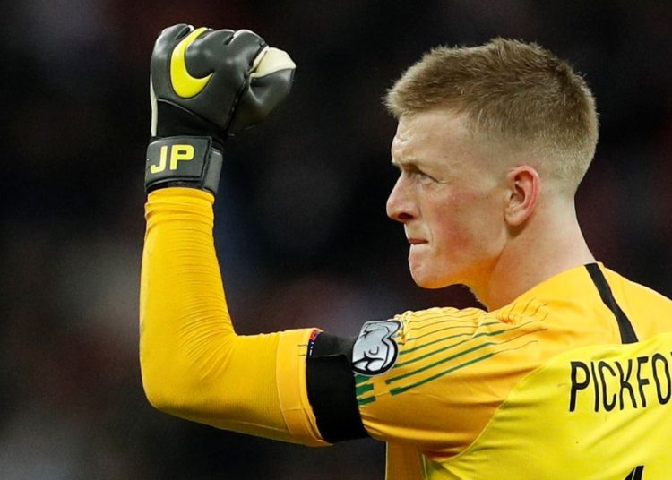 VÍDEO | Portero de la selección de Inglaterra protagoniza una pelea en un bar inglés