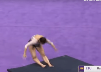 «No quiero que se diviertan viendo mi video»: gimnasta que se rompió las piernas en plena competencia