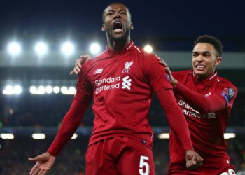 El héroe silencioso del Liverpool es un recogepelotas