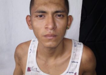 Capturan a sujeto mientras robaba frente a una Universidad de Sonsonate