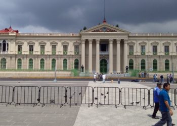 Cierran calles aledañas a Plaza Gerardo Barrios hasta Toma de Posesión