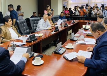 Diputados someterán a una “maratónica” consulta dos propuestas de Ley de Reconciliación