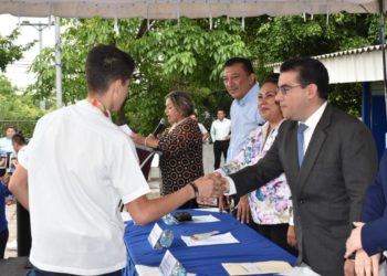Raúl Melara: «Una población informada es una población preparada»