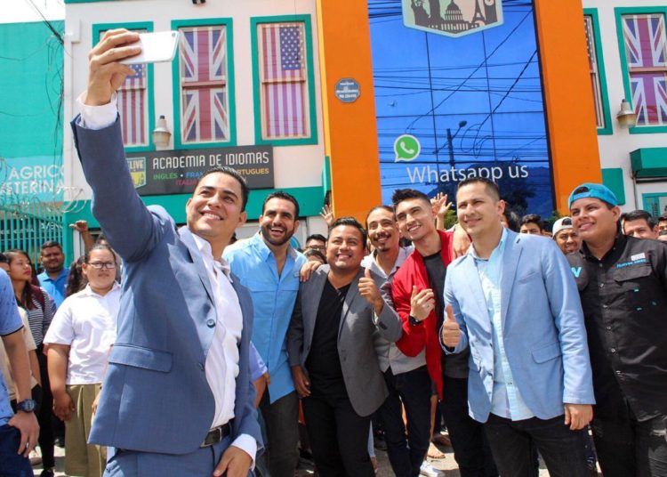 Juventud Nuevas Ideas inaugura 500 medias becas de inglés