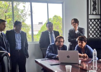 Cámara e Industria de Israel ofrece capacitar a jóvenes que viven en áreas de alto riesgo