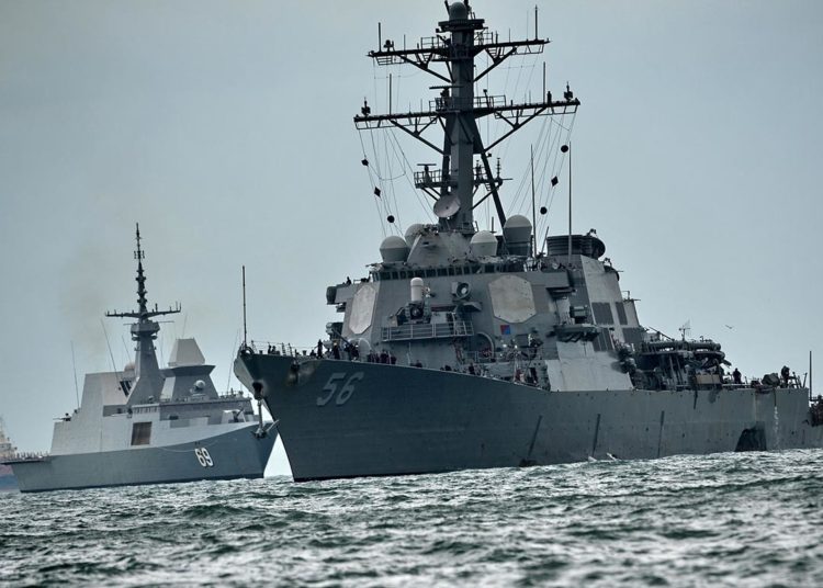 La Casa Blanca pidió tapar el buque USS John McCain para que Trump no lo viera en Japón