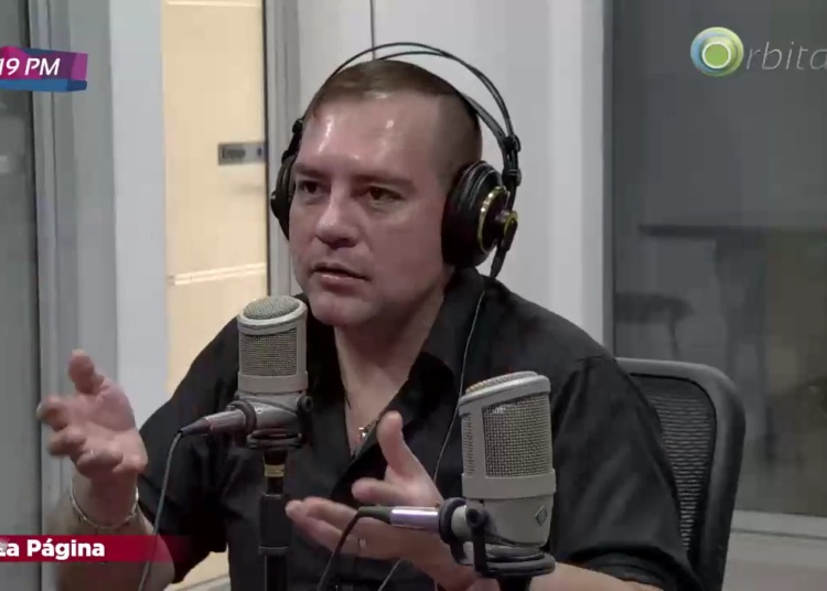 Álvarez a Parker: Toma de posesión será con el pueblo no una fiesta privada como las que él está acostumbrado