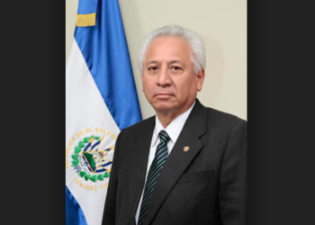 Congreso de Costa Rica otorgará elevada condecoración a embajador salvadoreño Sebastián Vaquerano López
