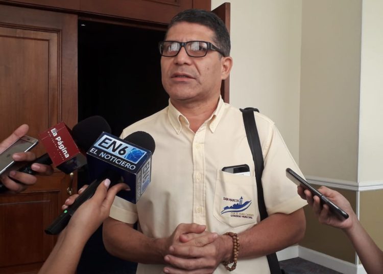 Fidel Fuentes: «FMLN debe reencantar a la población»