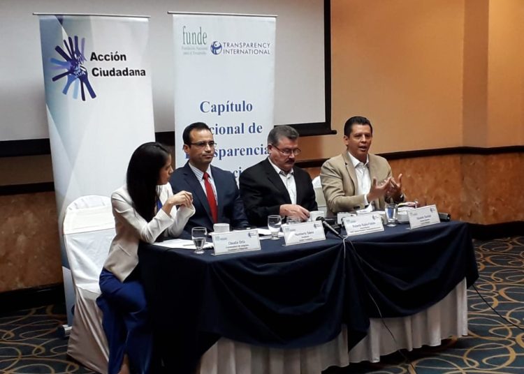 Organizaciones sociales piden crear MICIC para combatir la corrupción en El Salvador