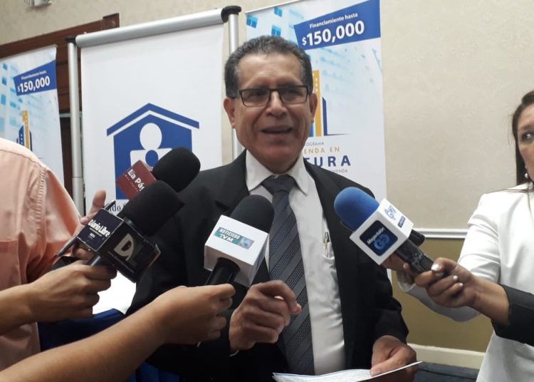 Tomás Chévez: “El FSV sería el mejor banco del sistema nacional”