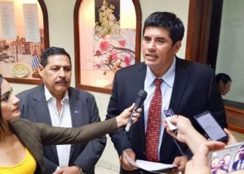 Proponen hasta 8 años de cárcel para quien destruya documentos públicos durante proceso de transición