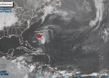Andrea, la primera tormenta subtropical en el Atlántico se debilita