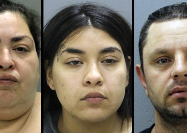 Madre e hija asesinan una joven embarazada y le sacan al bebé del vientre