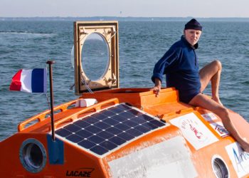 Aventurero francés cruzó el Atlántico en un barril