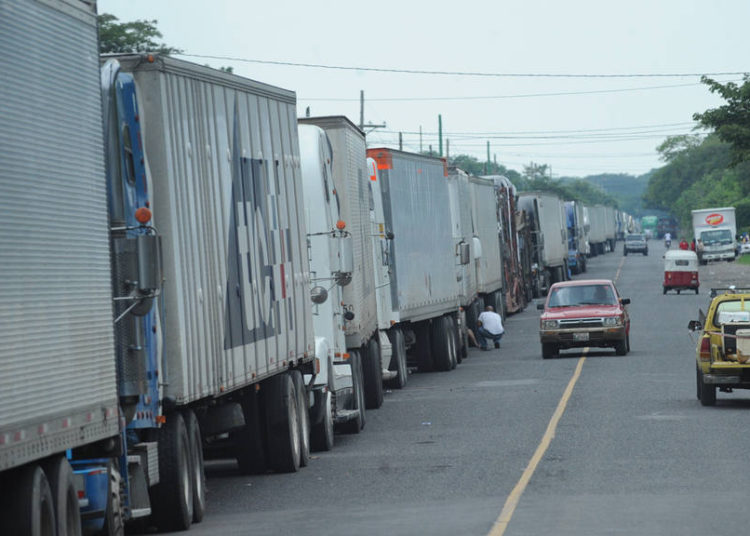 DUCA genera inconvenientes en fronteras y pérdidas a transportistas