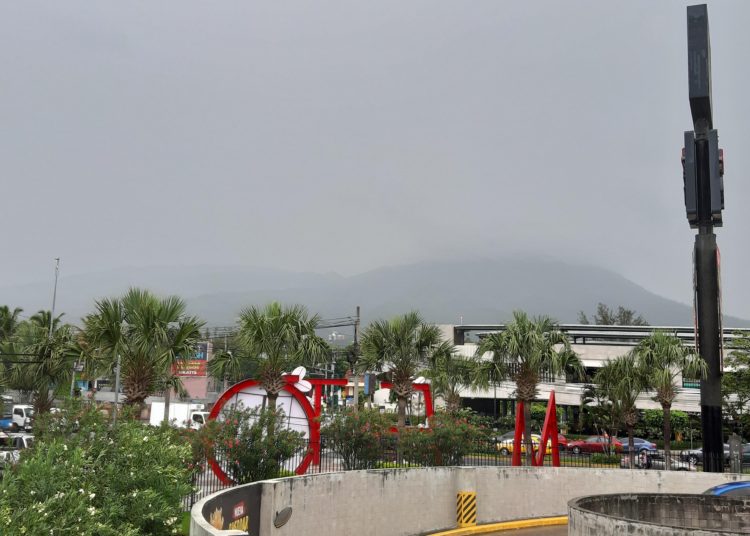 Baja presión frente a las costa salvadoreñas provocará tormentas fuertes este miércoles