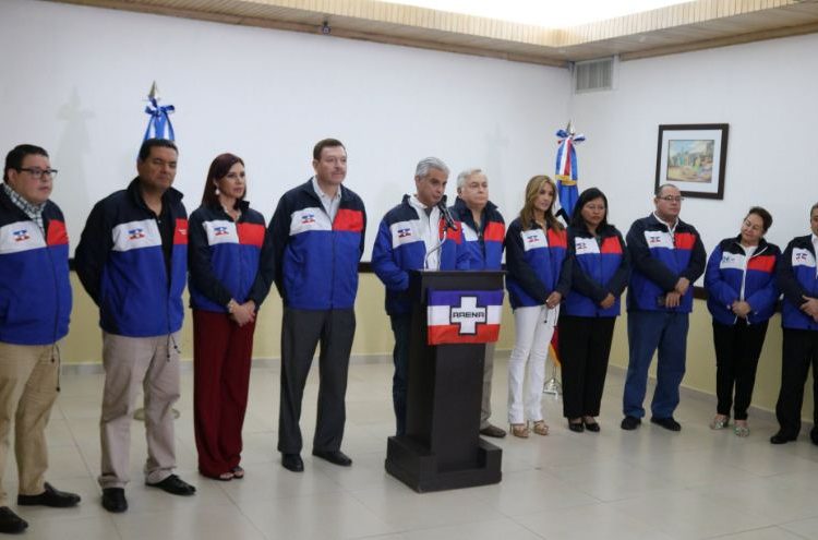 Indignado, Mauricio Interiano, califica de «bajera» acusación de corrupción