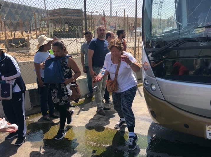 Al menos 17 heridos tras explosión de autobús con turistas en Egipto