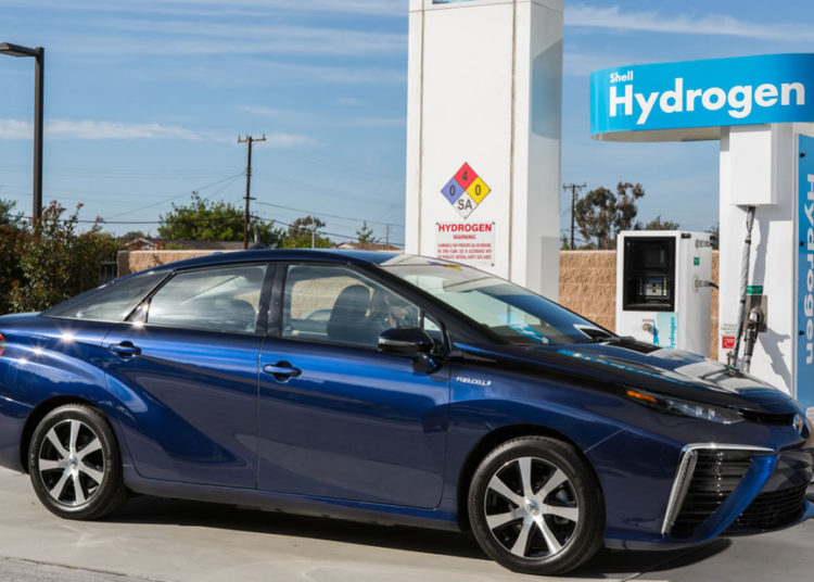 Empresa afirma haber creado un vehículo que podría viajar hasta 500 kilómetros impulsado solo por agua