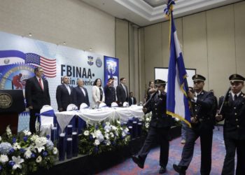 Policías de El Salvador, Centro América, Sur América y de los EE.UU. se capacitan en técnicas de investigación