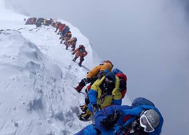 El monte Everest cobra su onceava víctima