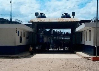 Al menos tres reclusos muertos y 19 heridos deja motín en penal Pavón en Guatemala